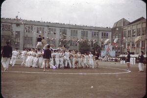 19561007 運動会 棒倒し 03s.jpg